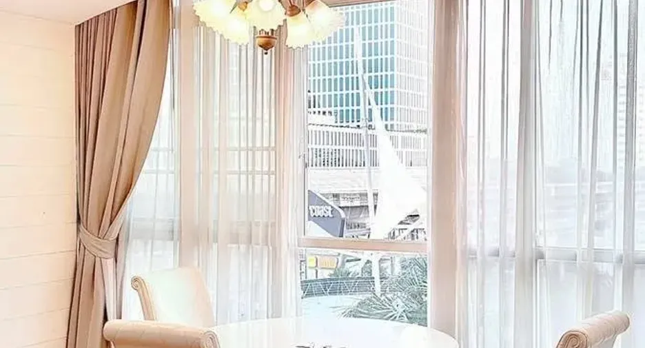 Condo en venta de 2 habitaciones en Bang Na, Bangkok