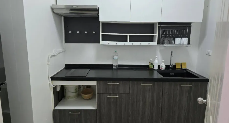 For rent 3 bedrooms townhouse in Prawet, Bangkok