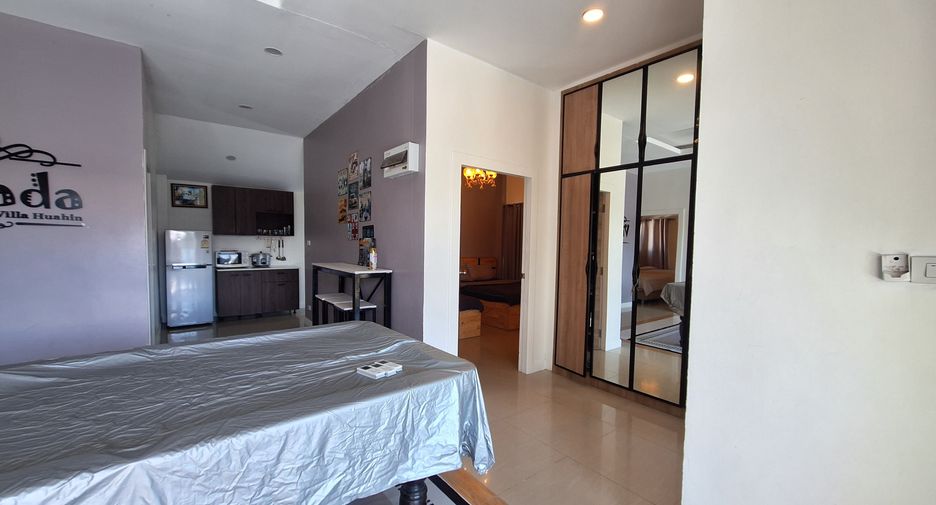 For rent 3 bedrooms villa in Hua Hin, Prachuap Khiri Khan