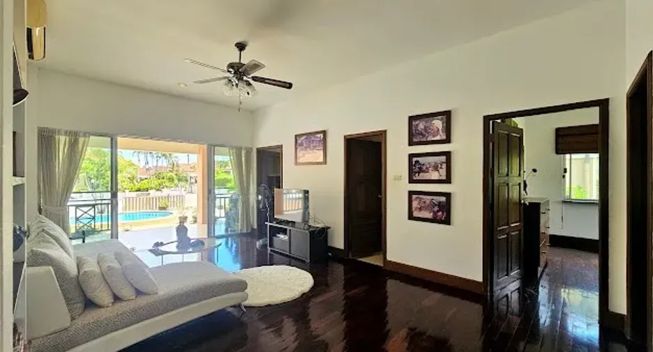 Villa zum Kauf mit 3 Zimmer in Hua Hin, Prachuap Khiri Khan