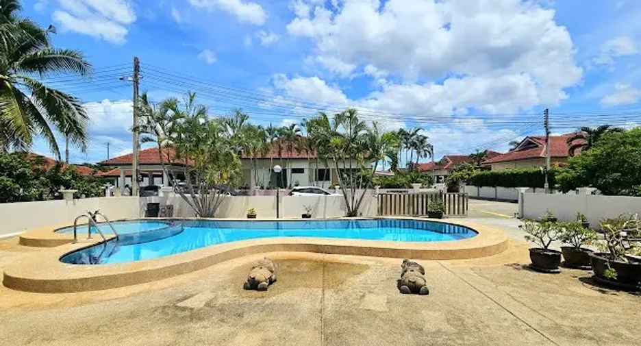 Villa zum Kauf mit 3 Zimmer in Hua Hin, Prachuap Khiri Khan