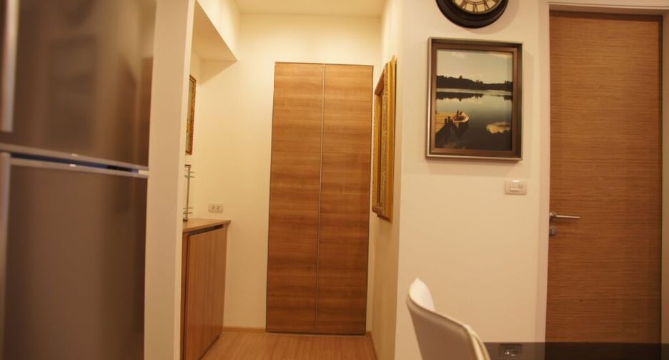For rent 2 bedrooms condo in Phra Khanong, Bangkok