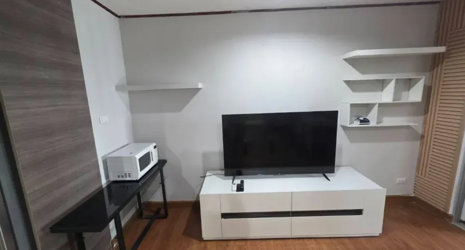 Condo en alquiler de 1 habitaciones en Huai Khwang, Bangkok