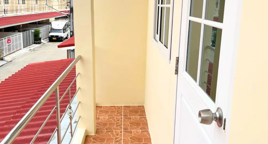 Reihenhaus zum Kauf mit 3 Zimmer in Mueang Samut Prakan, Samut Prakan