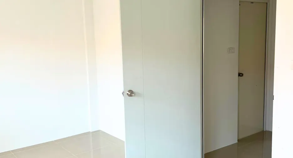 Reihenhaus zum Kauf mit 3 Zimmer in Mueang Samut Prakan, Samut Prakan