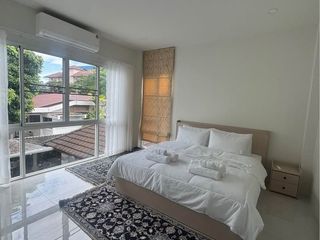 For rent 5 bedrooms house in Mueang Chiang Mai, Chiang Mai