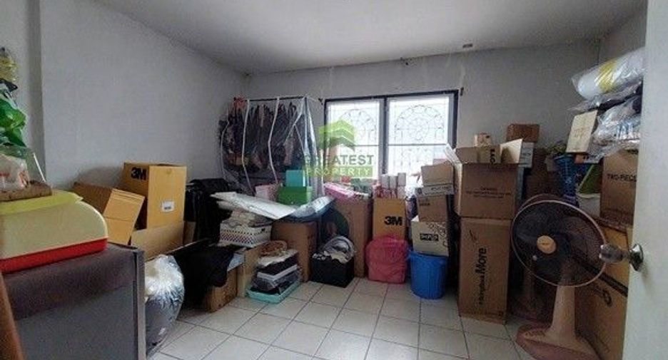 Casa adosada en venta de 2 habitaciones en Nong Chok, Bangkok