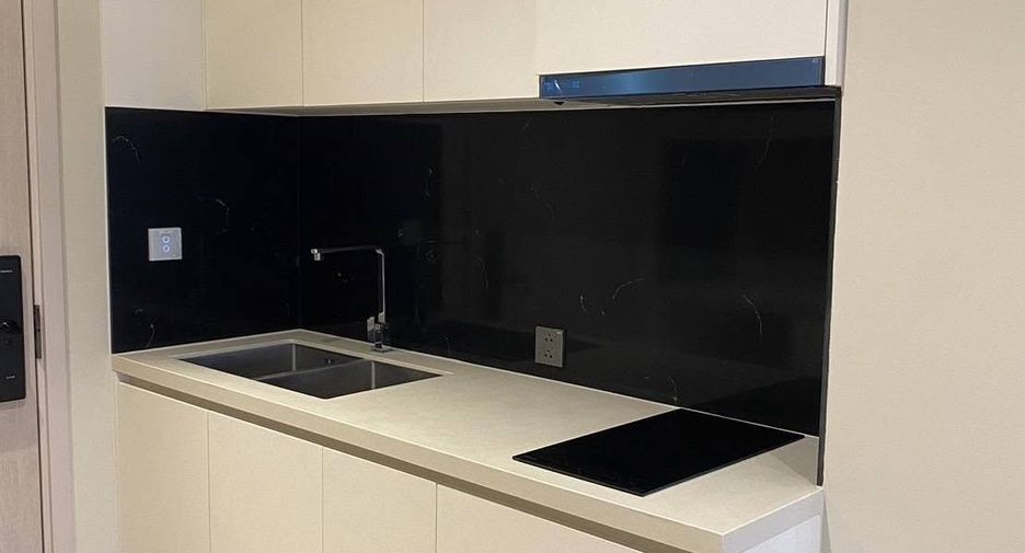 For sale 1 bed condo in Watthana, Bangkok