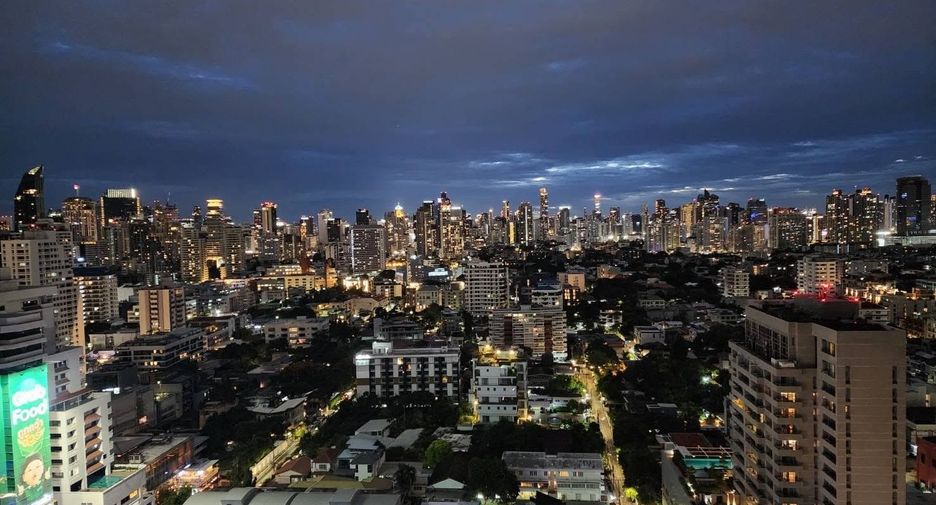 For sale 1 bed condo in Watthana, Bangkok