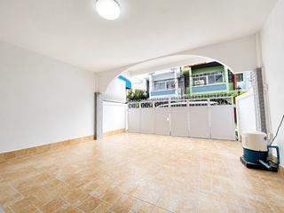 For rent 2 bedrooms townhouse in Lat Phrao, Bangkok