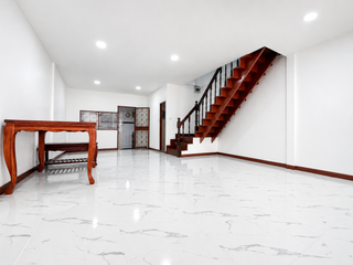 For rent 2 bedrooms townhouse in Lat Phrao, Bangkok