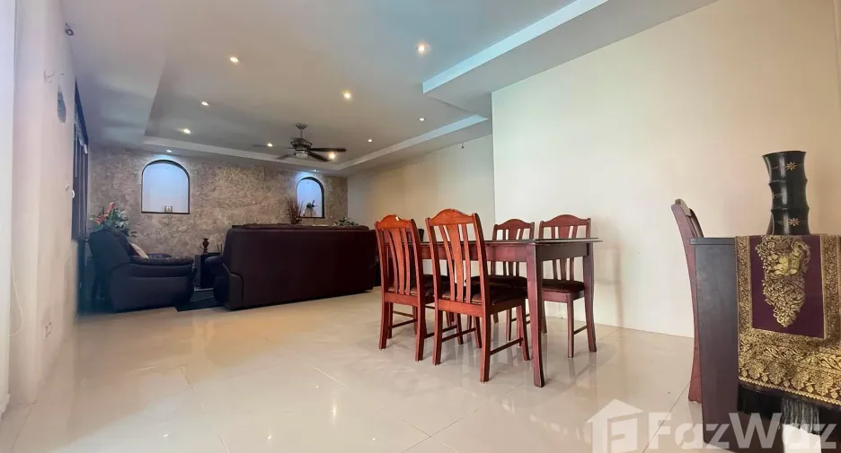 For rent and for sale 3 bedrooms villa in Bang Lamung, Chonburi
