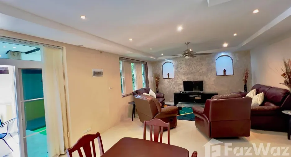 For rent and for sale 3 bedrooms villa in Bang Lamung, Chonburi