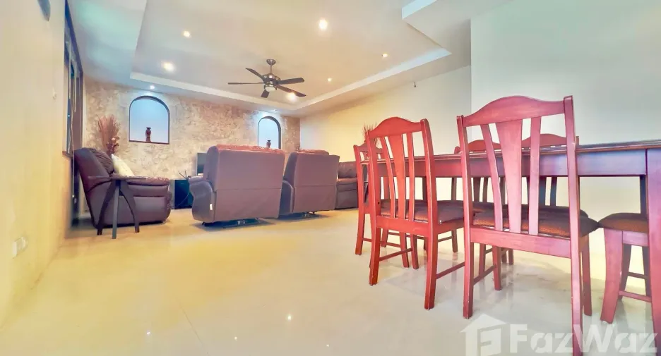 For rent and for sale 3 bedrooms villa in Bang Lamung, Chonburi
