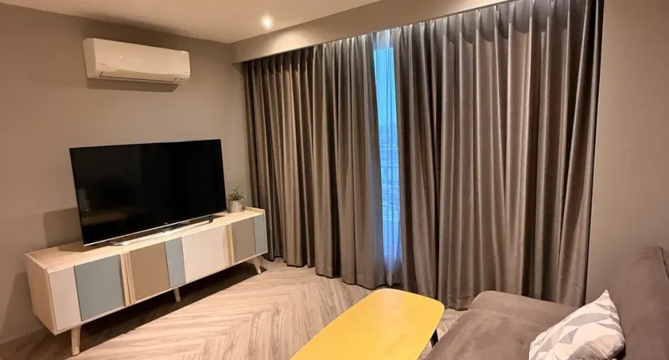 À louer 2 chambres condo à Bang Kapi, Bangkok