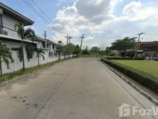 Terreno en venta en Saphan Sung, Bangkok