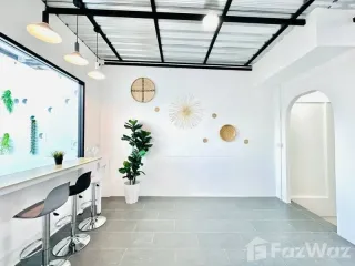 Casa adosada en venta de 3 habitaciones en Sai Mai, Bangkok