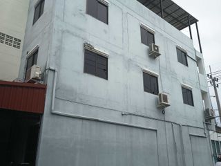 Local comercial en venta de 6 habitaciones en Bang Lamung, Chonburi