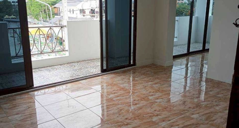 Local comercial en venta de 6 habitaciones en Jomtien, Pattaya