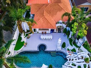 For sale 5 bedrooms villa in Bang Saray, Pattaya