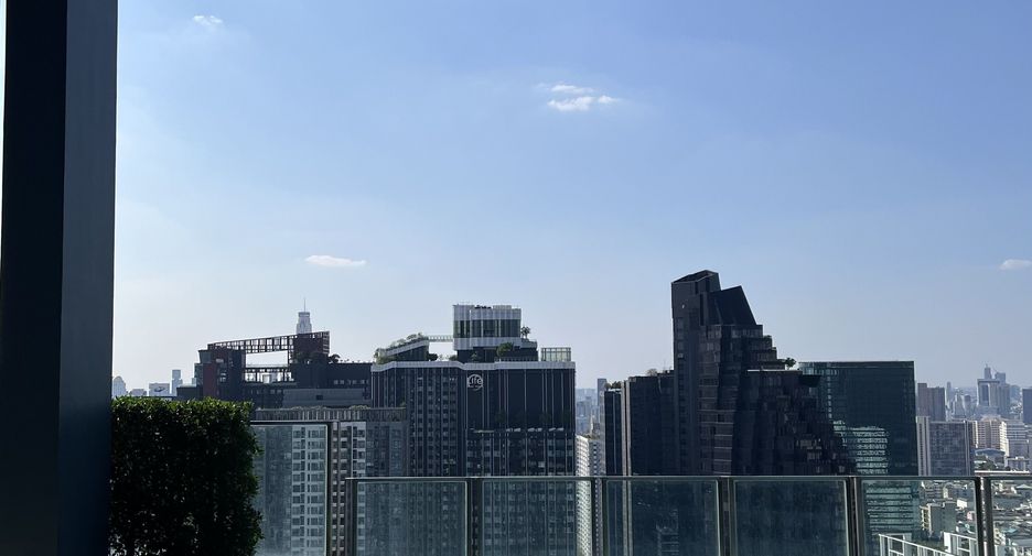 Condo en venta y en alquiler de 2 habitaciones en Huai Khwang, Bangkok