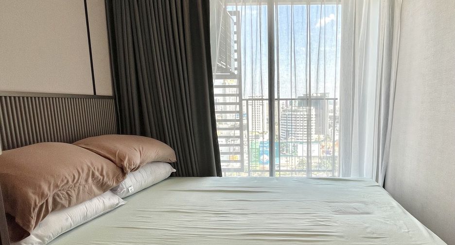 Condo en venta y en alquiler de 2 habitaciones en Huai Khwang, Bangkok