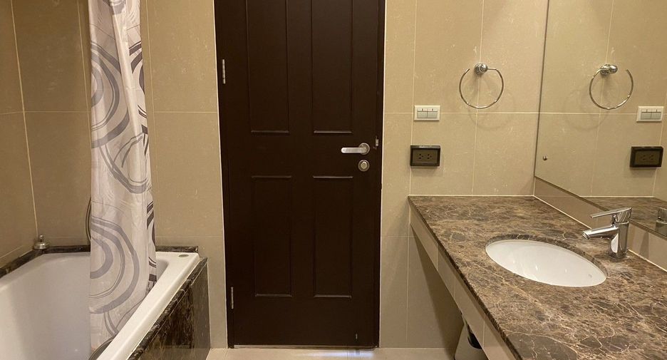 For rent 1 bed condo in Watthana, Bangkok