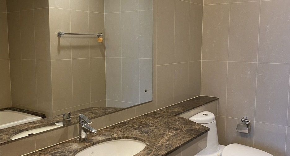For rent 1 bed condo in Watthana, Bangkok
