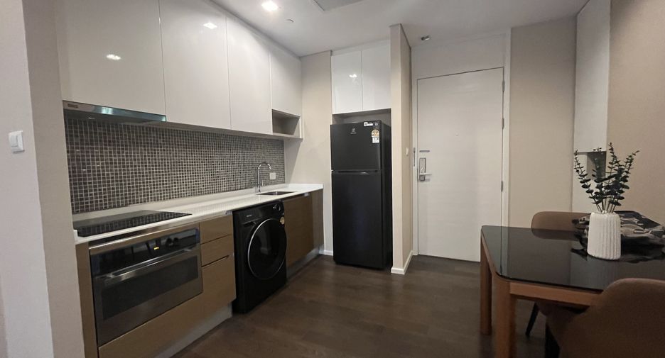 For rent 2 bedrooms condo in Chatuchak, Bangkok