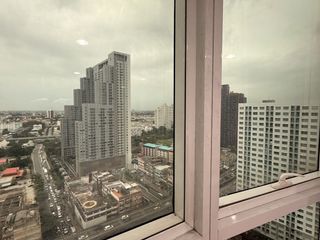 À louer 2 chambres condo à Bang Kapi, Bangkok