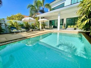 For rent 2 bedrooms villa in Mueang Phuket, Phuket