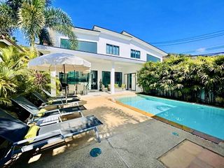 For rent 2 bedrooms villa in Mueang Phuket, Phuket