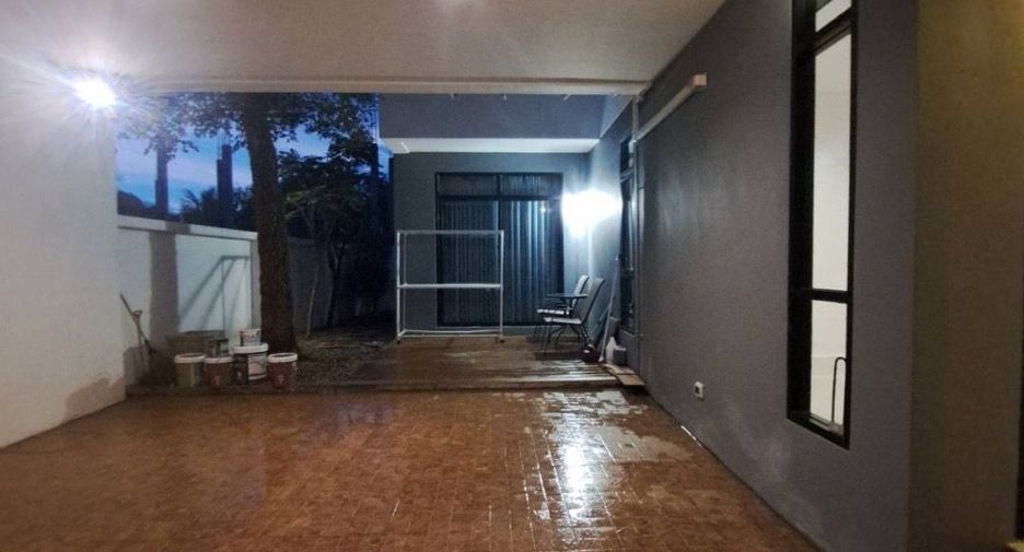 For rent 3 bedrooms townhouse in Kathu, Phuket