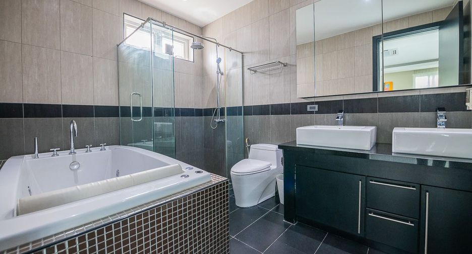 À vendre 5 chambres maison à Jomtien, Pattaya