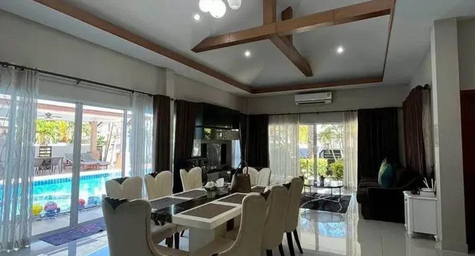 For sale and for rent 3 bedrooms villa in Huay Yai, Pattaya