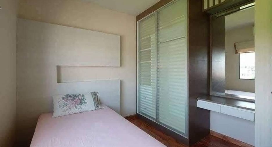 For rent 3 bedrooms house in Phra Khanong, Bangkok