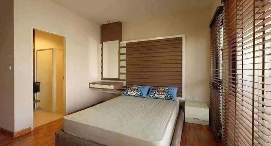 For rent 3 bedrooms house in Phra Khanong, Bangkok