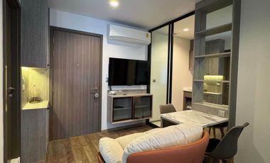For rent 2 bedrooms condo in Chatuchak, Bangkok