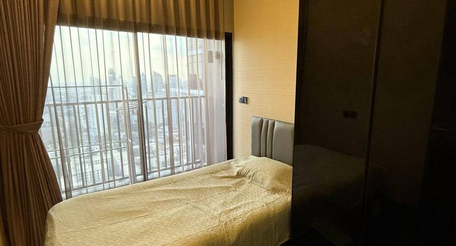 For sale 2 bedrooms condo in Watthana, Bangkok
