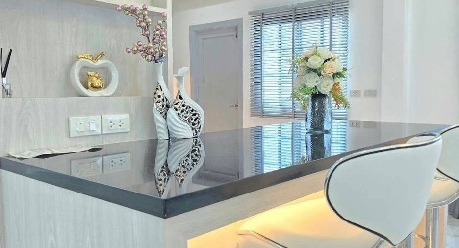 For sale 4 bedrooms condo in Bang Lamung, Chonburi