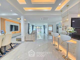 For sale 4 bedrooms condo in Bang Lamung, Chonburi