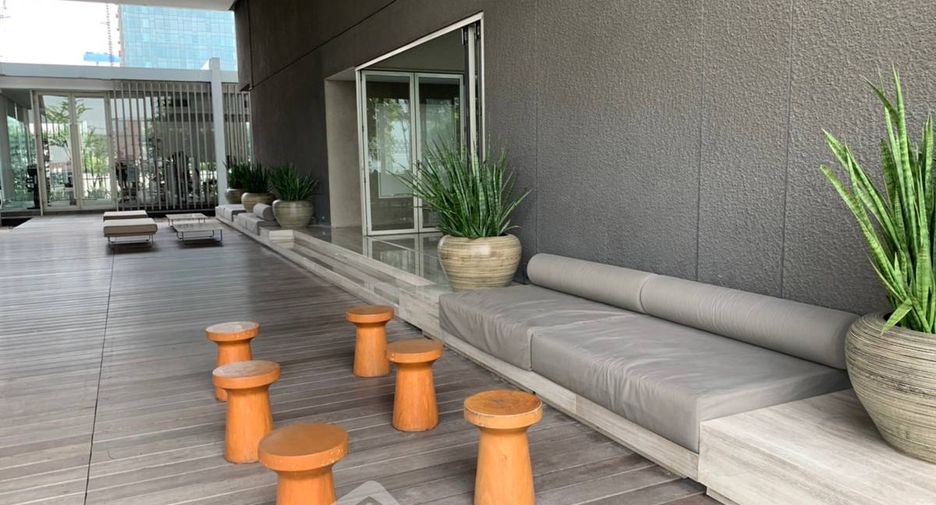 Condo en alquiler de 1 habitaciones en Pathum Wan, Bangkok
