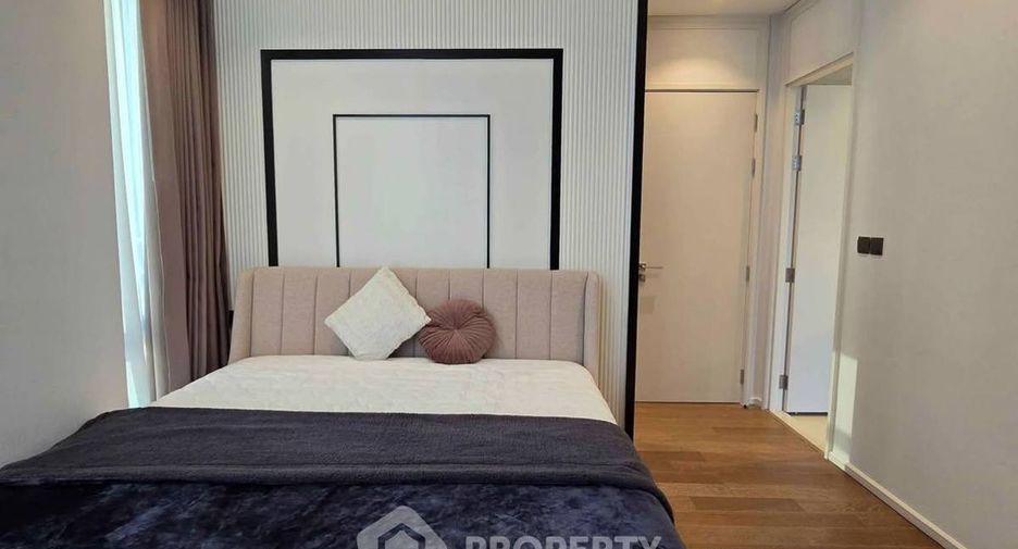For rent 2 bedrooms condo in Pathum Wan, Bangkok
