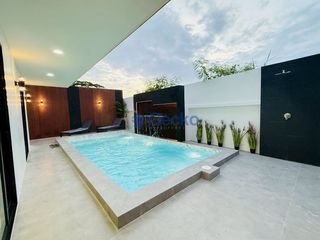 Haus zur Miete mit 5 Zimmer in Bang Lamung, Chonburi