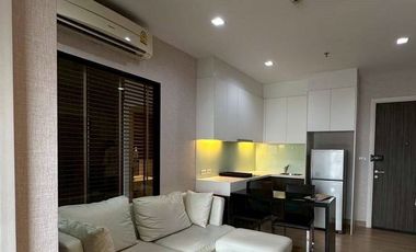 Wohnung zur Miete mit 1 Zimmer in Khlong San, Bangkok