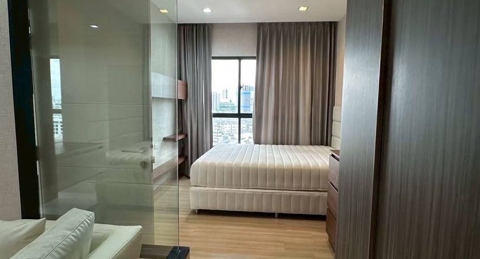 Wohnung zur Miete mit 1 Zimmer in Khlong San, Bangkok