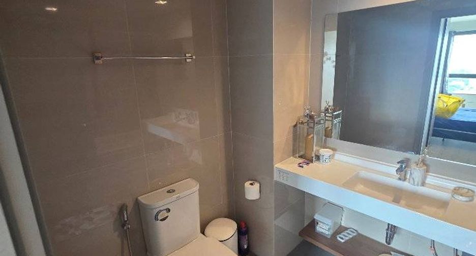 Condo en alquiler de 2 habitaciones en Phra Khanong, Bangkok