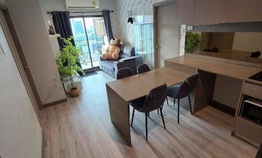 Condo en alquiler de 2 habitaciones en Phra Khanong, Bangkok