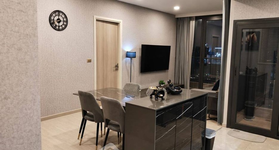 Condo en alquiler de 2 habitaciones en Huai Khwang, Bangkok