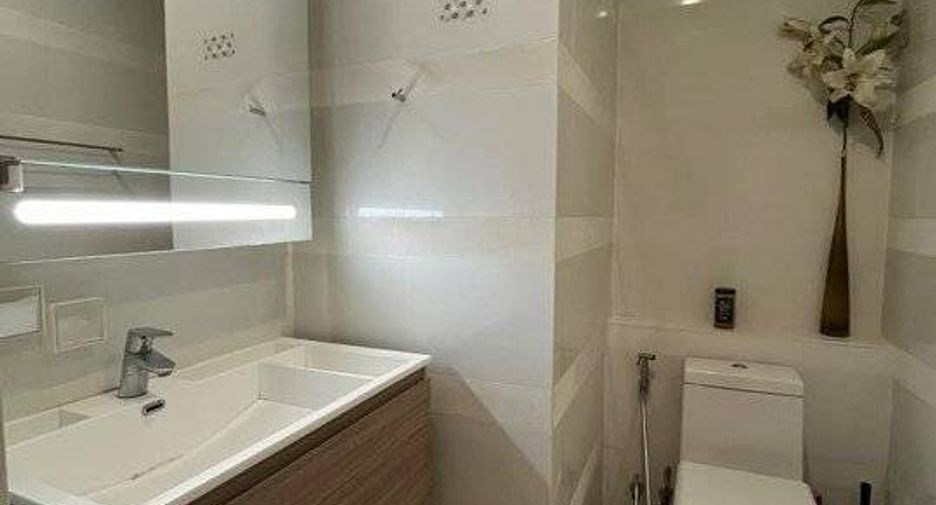 Condo en alquiler de 1 habitaciones en Khlong Toei, Bangkok